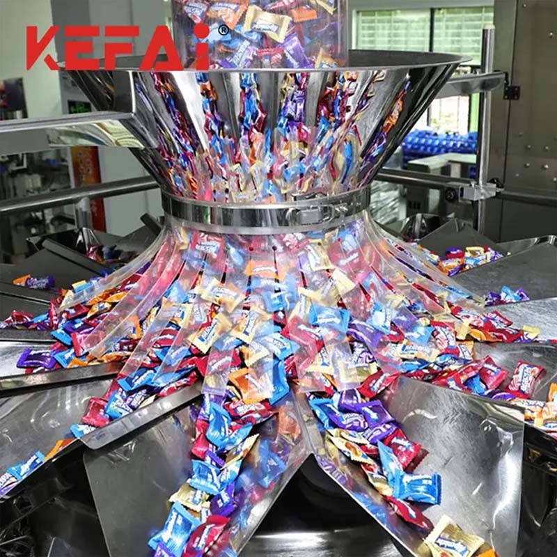 Detall de la màquina d'envasat de caramels KEFAI 1